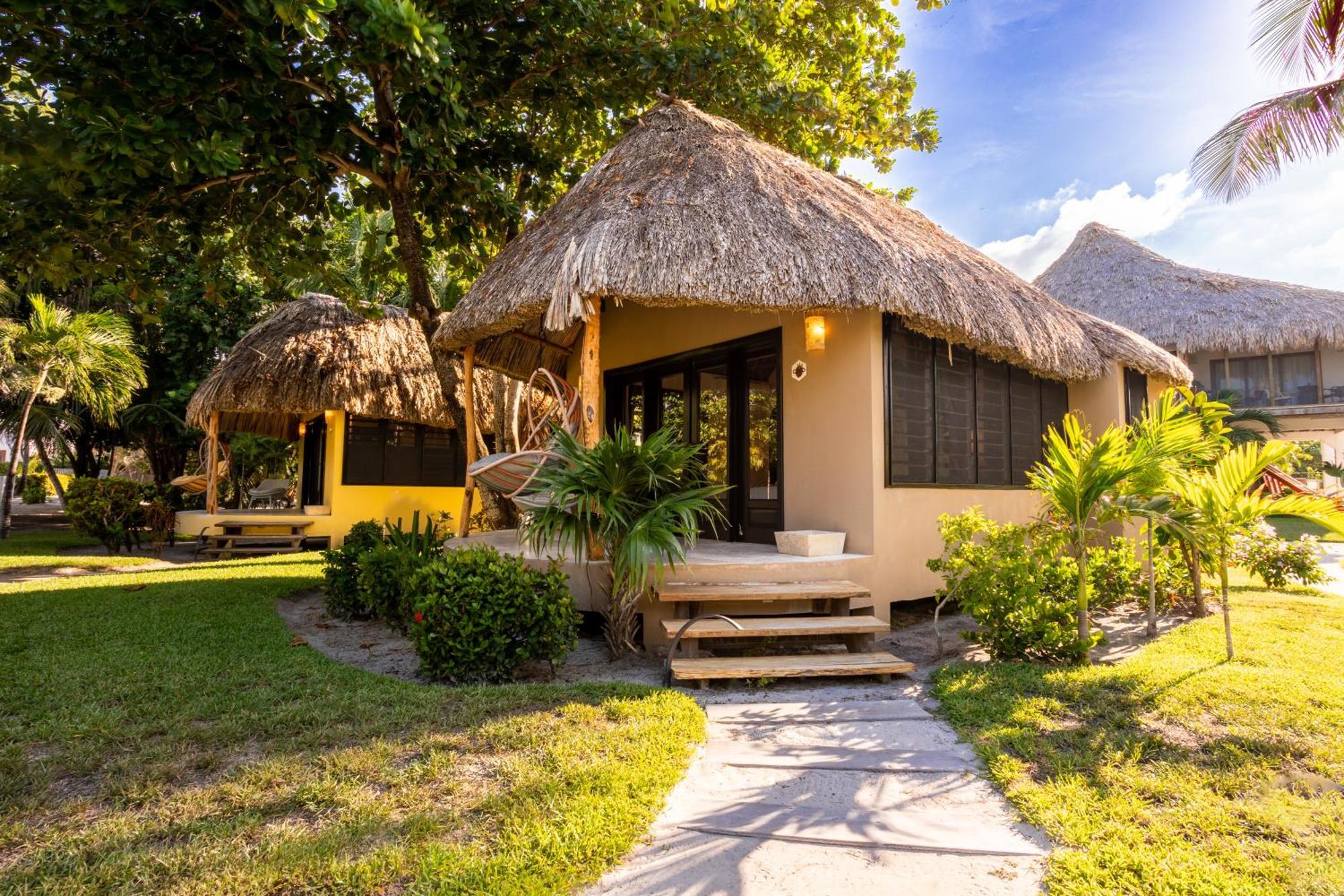 Matachica Beach Resort And Spa ซานเปโดร ภายนอก รูปภาพ