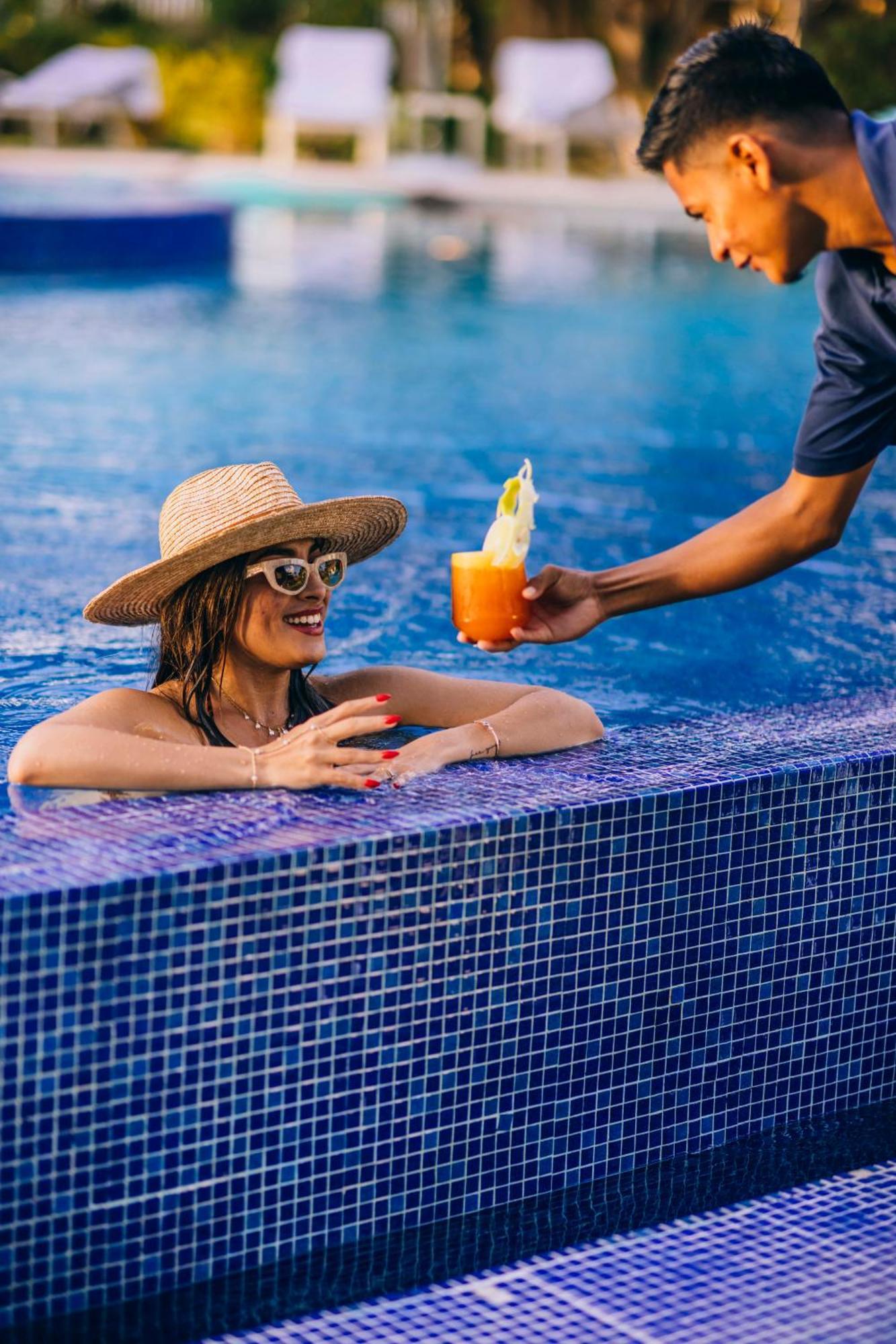 Matachica Beach Resort And Spa ซานเปโดร ภายนอก รูปภาพ